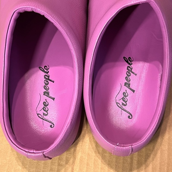 FREE PEOPLE CAMBRIA CLOG LEATHER SZ 38 WISTERIA EUC WORN ONCE - Picture 4 of 6